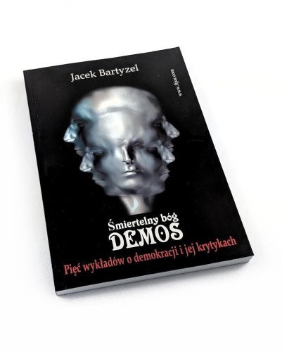 śmiertelny bóg demos.jpeg